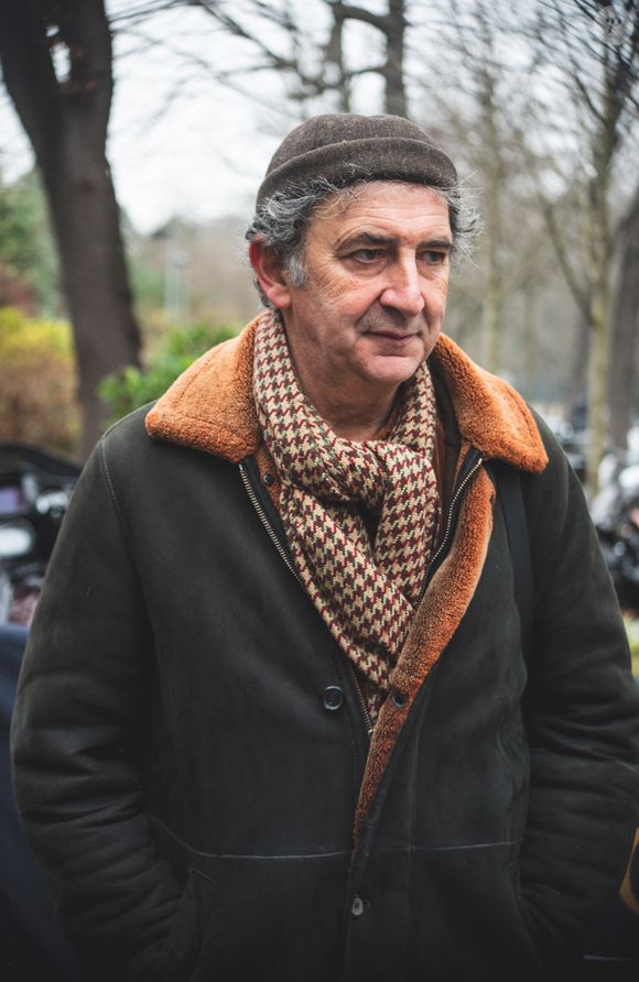 François Morel - Arrivées à l'enregistrement de l'émission "Vivement Dimanche" au Studio Gabriel à Paris, diffusée le 5 février 2023 sur France 3. Le 25 janvier 2023.