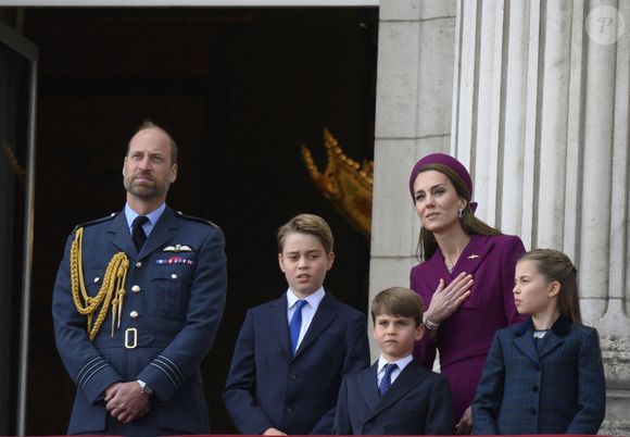 La famille royale britannique assiste aux célébrations du 80ème anniversaire de la fin de la Seconde guerre mondiale (VE Day) à Londres, le 5 mai 2025. Photo par Backgrid USA / Bestimage