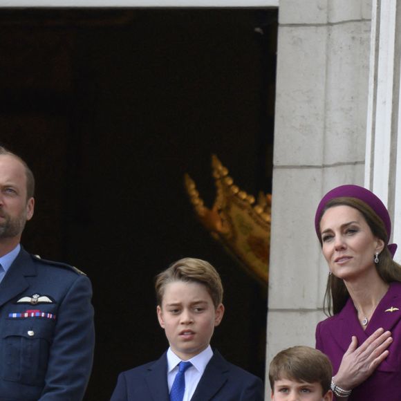 La famille royale britannique assiste aux célébrations du 80ème anniversaire de la fin de la Seconde guerre mondiale (VE Day) à Londres, le 5 mai 2025. Photo par Backgrid USA / Bestimage