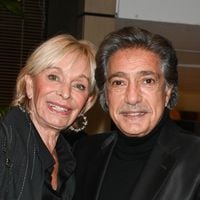 "Il y aurait dû y avoir deux enfants en plus" : Frédéric François et son épouse ont mis du temps à se remettre de la perte de leurs jumeaux