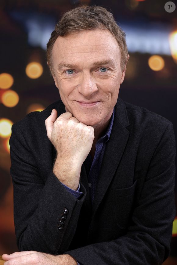 Rendez-vous portrait en studio avec Christophe Hondelatte à Paris, le 8 novembre 2017.

© Cédric Perrin / Bestimage