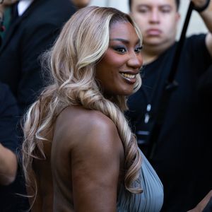 Ce dernier a publié une vidéo de leur rencontre sur Tik Tok

Aya Nakamura - Arrivées au défilé Balenciaga Collection Haute Couture Automne/Hiver 2025-2026 lors de la Fashion Week de Paris (PFW), à Paris, France, le 9 juillet 2025. © Thibault Duboucher/Bestimage