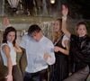 Parmi les lots proposés figurent sa montre préférée, des souvenirs d’enfance, plusieurs récompenses prestigieuses comme un Emmy Award et un SAG Award remportés grâce à la série "Friends", mais aussi des scénarios dédicacés par l’ensemble du casting de la série culte ou encore le script du tout premier épisode, à l’époque où la sitcom portait encore le nom "Six of One". 


James Corden présente l'émission spéciale "Friends The Reunion" du casting de l'emblématique série "Friends", avec Jennifer Aniston, Courteney Cox, Lisa Kudrow, Matt LeBlanc, Matthew Perry, David Schwimmer et une invitée spéciale Lady Gaga.