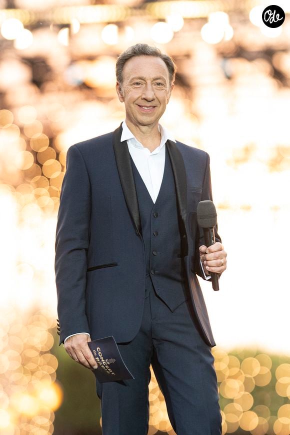 De son côté, Gaël Richard conteste ces accusations et entend faire valoir ses droits devant la justice.

Exclusif - Stéphane Bern en backstage scène lors du concert de Paris avec l'Orchestre national de France pour France 2 en partenariat avec Radio France au pied de la Tour Eiffel le 13 juillet 2026.

© Perusseau / Veeren / Bestimage