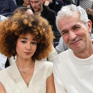 Pour continuer à faire rêver les enfants, une cagnotte en ligne a été lancée.

Léna Mahfouf alias Léna situations et son père Karim Mahfouf - People dans les tribunes du Rolex Paris Bercy Masters 1000 remporté par Novak Djokovic contre Grigor Dimitrov , le 4 novembre 2023. © Veeren/Bestimage