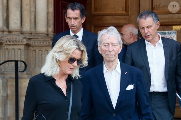 Jean-Claude Narcy et sa compagne Alice Bertheaume - Sorties des obsèques de Philippe Labro dans l'église de Saint-Germain-des-Prés à Paris le 13 juin 2025. © Dominique Jacovides - Christophe Clovis / Bestimage