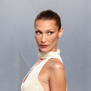Los Angeles le 15/03/2026 : Vanity Fair Oscar Party (98th Annual Academy Awards) par Mark Guiducci aux David Geffen Galleries à Los Angeles, Californie.

Sur la photo : Bella Hadid 

Photo : Backgrid USA / Bestimage