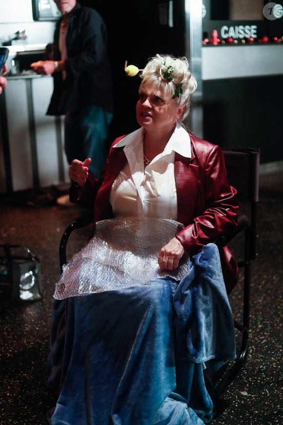 L'actrice de 64 ans s'explique alors sur son état de santé.

Exclusif - Isabelle Nanty - Backstage - Tournage de l'émission "Panique au 31", scénarisée par A.Ducret et T.Villa, réalisée par G.Leforestier, diffusée le 30 décembre 2024 sur TF1.
© Christophe Clovis / Bestimage
