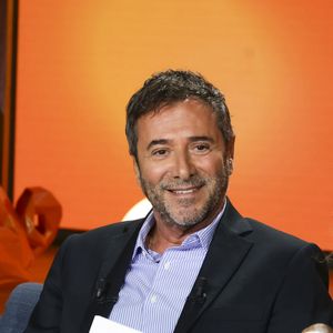 Exclusif - Bernard Montiel, sur plateau de la nouvelle émission "Animalement Vôtre" présentée par Bernard Montiel et diffusée le 16 novembre sur France 3, à Paris, France. © Jack Tribeca/Bestimage