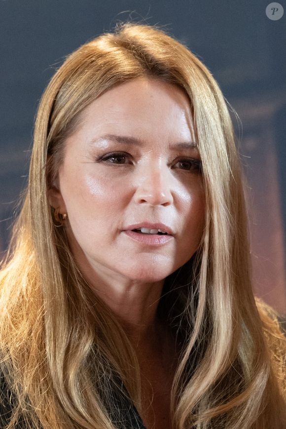 Virginie Efira assiste à la première du film 'Vie Privee' au Pathe Palace le 20 novembre 2025 à Paris, France. Photo par Nasser Berzane/ABACAPRESS.COM
