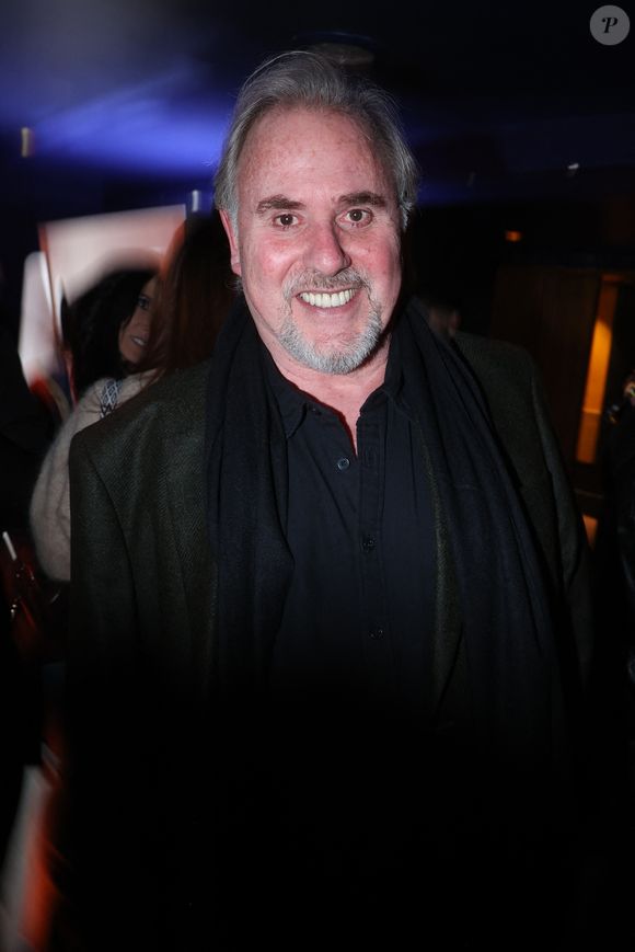 Philippe Risoli assiste au 150ème One Man Show Tombes Du Ciel de Jeanfi Janssens à la Comédie des Champs-Elysées à Paris, France, le 13 février 2025. Photo par Jerome Dominé/ABACAPRESS.COM
