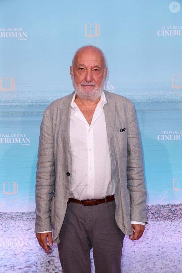 François Berléand - Tapis rouge de la soirée d'ouverture de la 7ème édition du festival Cineroman à Nice le 29 septembre 2025. © Dominique Jacovides - Bruno Bebert / Bestimage