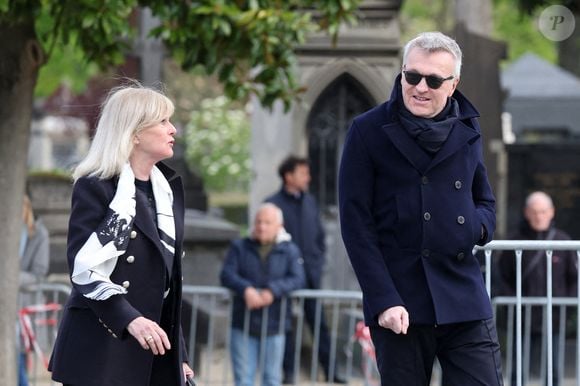 Il a rappelé son humour constant, même face à la maladie, et leur complicité.

Elisa Servier, Laurent Ruquier - Obsèques d'Isabelle Mergault à la Coupole du Père-Lachaise à Paris le 30 mars 2026. © Cyril Moreau - Dominique Jacovides / Bestimage