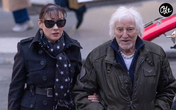 Hugues Aufray et sa femme Murielle lors de la messe en Hommage à Brigitte Bardot en l’église Saint-Roch à Paris, France, le 28 janvier 2025. © Julien Sarkissian/Bestimage