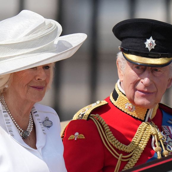 Le roi Charles III d'Angleterre et Camilla Parker Bowles lors de la cérémonie Trooping the Colour à Londres, le 14 juin 2025. 

Photo : Jams Whatling / Bestimage