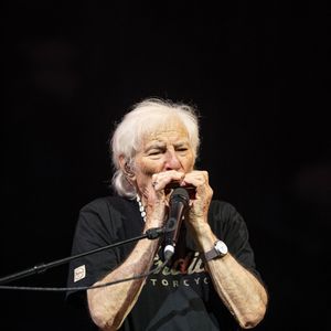 Hugues Aufray en concert au Zenith de Rouen le 27 juin 2026. © Pierre Perusseau/Bestimage
