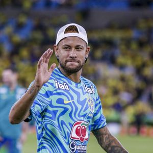 Le Brésil entame sa Coupe du monde ce week-end face au Maroc.

Neymar Jr. salue les supporters après un match amical international entre le Brésil et le Panama à l'Estádio Jornalista Mário Filho (Maracanã). (Crédit photo : © Sport Press Photo via ZUMA Press)