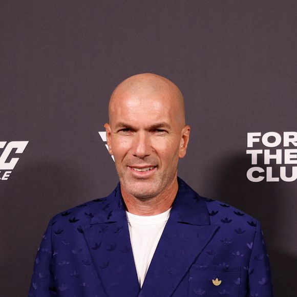 Le père de Zinedine Zidane avec ses arrières petits enfants

Zinedine Zidane à Madrid. (Credit Image: © Dennis Agyeman/AFP7 via ZUMA Press Wire)
