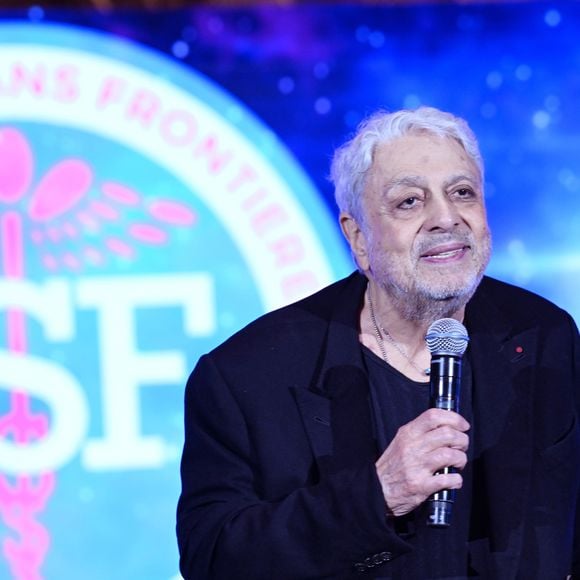 Exclusif - Enrico Macias - Dîner de gala de l'association "Sauveteurs Sans Frontieres" (SSF) à l'hôtel Intercontinental à Paris le 26 mai 2026. © Rachid Bellak/Bestimage