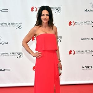 Comédienne, assistante, prof ou répétitrice : Noémie Elbaz se dit prête à saisir toute opportunité, avec optimisme et gratitude.

Noémie Elbaz - Cérémonie d'ouverture du 56ème Festival de télévision de Monte-Carlo, le 12 juin 2016. © Bruno Bebert/Bestimage