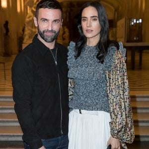 Le styliste Nicolas Ghesquière et Jennifer Connelly - Backstage - défilé de mode PAP Femme automne-hiver 2018/2019 " Louis Vuitton " à Paris le 6 mars 2018
© Olivier Borde / Bestimage