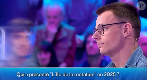 Emilien sur le plateau de "12 Coups de midi" (TF1) - 2025 - Capture d'écran YouTube - Les 12 Coups de midi.