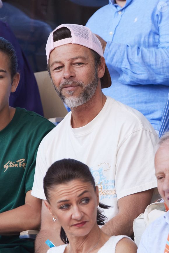 Christophe Maé - Célébrités dans les tribunes de la finale homme des Internationaux de France de tennis de Roland Garros 2024 à Paris le 9 juin 2024. © Jacovides-Moreau/Bestimage