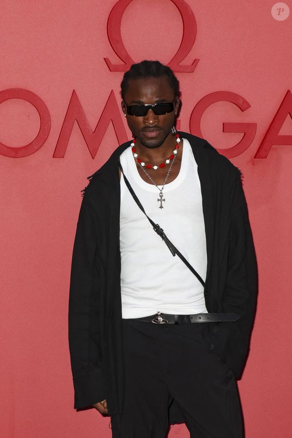 Le rappeur aurait été victime d'un arrêt cardio-respiratoire et aurait été hospitalisé et placé en service de réanimation selon les premiers éléments.

Werenoi au photocall  de la soirée d’ouverture  de la « Maison Omega » à l'hôtel de Poulpry, Maison des Polytechniciens pour les JO 2024 (Jeux Olympiques 2024)  à Paris, France, le 27 juillet 2024. Le chronométreur officiel des Jeux Olympiques et Paralympiques a donné une soirée pour l'ouverture de sa maison exclusive à l'occasion de Paris 2024. © Olivier Borde - Jack Tribeca /Bestimage