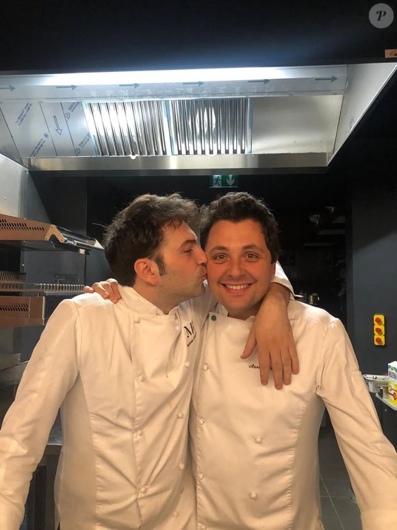 Ensemble, les deux hommes avaient notamment conquis les sommets du guide Michelin et lancé une marque de chocolats innovante.

Fin de collaboration entre Yannick Alléno et Aurélien Rivoire.