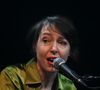 Pour pallier son absence de taille à Saint-Brieuc, le festival a pu compter sur la présence d'une autre grande voix de la scène française : Jeanne Cherhal. 

Jeanne Cherhal - Soirée "FreeGleizes" au Bataclan à Paris le 29 janvier 2026.  En soutien à Christophe Gleizes, journaliste sportif emprisonné en Algérie pour avoir exercé son métier. © Lionel Urman/Bestimage