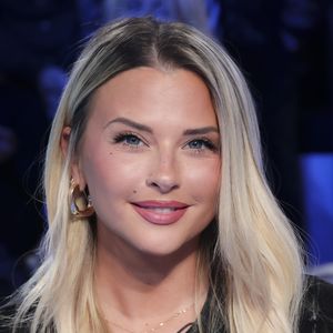 Exclusif - Kelly Vedovelli, sur le plateau de l’émission « TPMP » présentée par C.Hanouna et diffusée en direct sur C8, Paris, France, le 11 février 2025. © Jack Tribeca / Bestimage