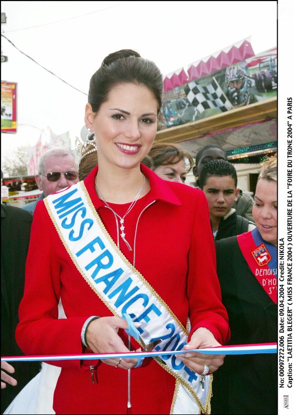 Laëtitia Bléger à l'ouverture de la Foire du trône 2004. AGENCE / BESTIMAGE
