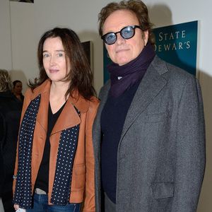 Diane soutient son mari Guillaume Durand, qui lutte contre un cancer de la mâchoire depuis plusieurs années déjà

Guillaume Durand et son épouse Diane de MacMahon assistant à la journée de vernissage de l'exposition rétrospective Jeff Koons qui s'est tenue au Centre Pompidou à Paris, France. Photo de Nicolas Briquet/ABACAPRESS.COM