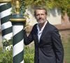 Surtout, “c'est lui qui a créé la Pierre philosophale"

Lambert Wilson au Lido lors de la 77e édition du Festival international du film de Venise, la Mostra.
Backgrid UK/ Bestimage