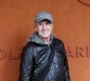 "Les arbres me font du bien et notre résidence donne sur la forêt."

François Cluzet au village lors des Internationaux de France de tennis de Roland Garros 2024, à Paris, France, le 1er juin 2024. © Jacovides-Moreau/Bestimage