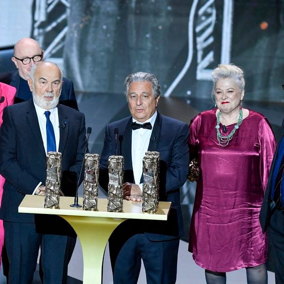 Michel Blanc est décédé dans la nuit du 3 au 4 octobre 2024 des suites d'un choc allergique. 

Un César spécial pour la troupe du Splendid, Josiane Balasko, Michel Blanc, Thierry Lhermitte, Marie-Anne Chazel, Gérard Jugnot, Christian Clavier, Bruno Moynot sur scène lors de la 46ème cérémonie des César à l'Olympia à Paris le 12 mars 2021. ©   Pierre Villard/ Pool / Bestimage