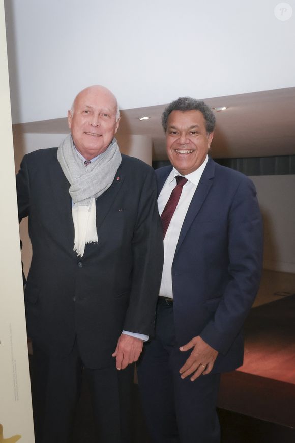 Stéphane Martin, Emmanuel Kasarhérou (président du musée du Quai Branly) - Marc Ladreit de Lacharrière est nommé mécène d'honneur du 20ème anniversaire du musée du quai Branly à Paris le 13 avril 2026. © Jack Tribeca / Bestimage