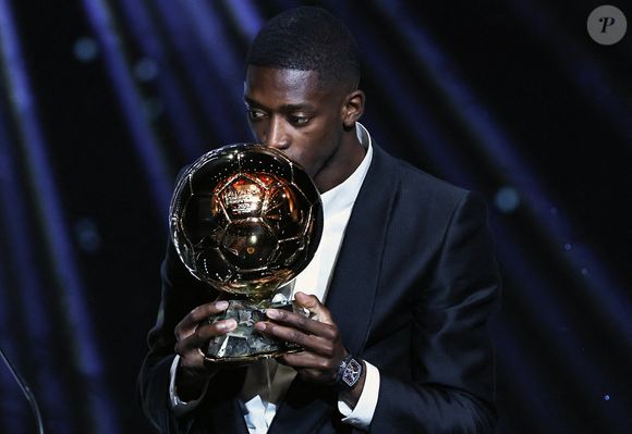 Ousmane Dembele, réagit après avoir remporté le Ballon d'Or masculin lors de la cérémonie de remise du Ballon d'Or France Football 2025 au Théâtre du Chatelet à Paris, France, le 22 septembre 2025. © Xinhua/ABACA