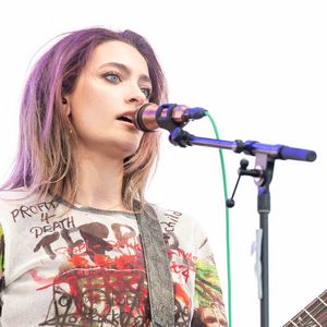 Et le public a répondu présent puisque, malgré ce changement pour une salle plus grande, le concert affiche déjà complet.

Paris Jackson en concert lors du 2023 Bonnaroo Music & Arts Festival à Manchester (Tennessee), le 18 juin 2023. © Zuma Press / Bestimage