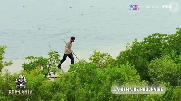 Claire, Gaëlle, Maël, Jérôme des Landes et Jérôme le catalan disputent l'épreuve d'orientation dans "Koh-Lanta, La Revanche des 4 Terres".