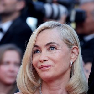 Emmanuelle Béart lors de la cérémonie de clôture du 77ème Festival International du Film de Cannes au Palais des Festivals à Cannes, le 25 mai 2024.

© Jacovides-Moreau / Bestimage