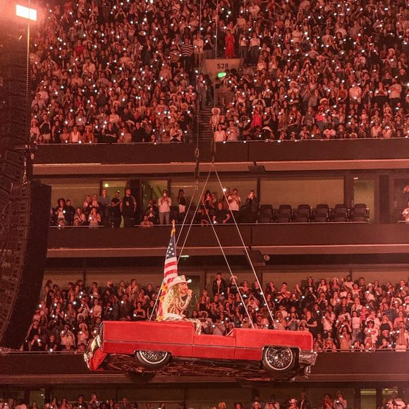 Londres, ROYAUME-UNI - Beyoncé en concert lors du dernier concert de sa tournée Cowboy Carter au Tottenham Hotspur Stadium de Londres le 17/06/2025.

Photos : Beyoncé, Beyoncé Knowles, Beyoncé Knowles-Carter