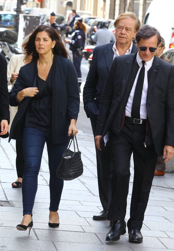 Elisa et Toscane sont les deux filles que Francis Huster a eues avec l'actrice Cristiana Reali

Cristiana Reali et Francis Huster arrivent pour les obsèques de l'acteur Jean Marc Thibault à l'église Saint Roch à Paris, France, le 12 juin 2017. 

Photo par Papixs/ABACAPRESS.COM