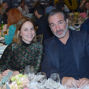 Jean Dujardin et sa femme Nathalie Péchalat (nouvelle présidente de l'association "Premiers de Cordée") - Dîner de charité Breitling à la Samaritaine pour l’association "Premiers de Cordée" à Paris le 4 avril 2024. © Rachid Bellak/Bestimage