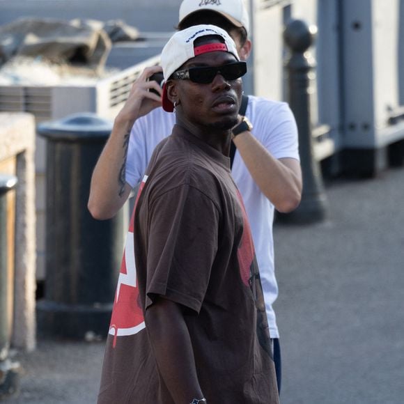 Exclusif - Paul Pogba et sa femme Maria Zulay se promènent à Saint-Tropez au côté de IShowSpeed le 20 juillet 2025.
Crédit : Backgrid USA / Bestimage