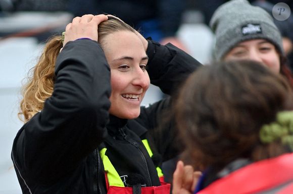 La skipper française Violette Dorange célèbre sur son monocoque Imoca Devenir sa 25e place dans la 10e édition du Vendée Globe, course à la voile en monocoque autour du monde, aux Sables-d'Olonne, dans l'ouest de la France, le 9 février 2025. Photo de Franck Castel/ABACAPRESS.COM