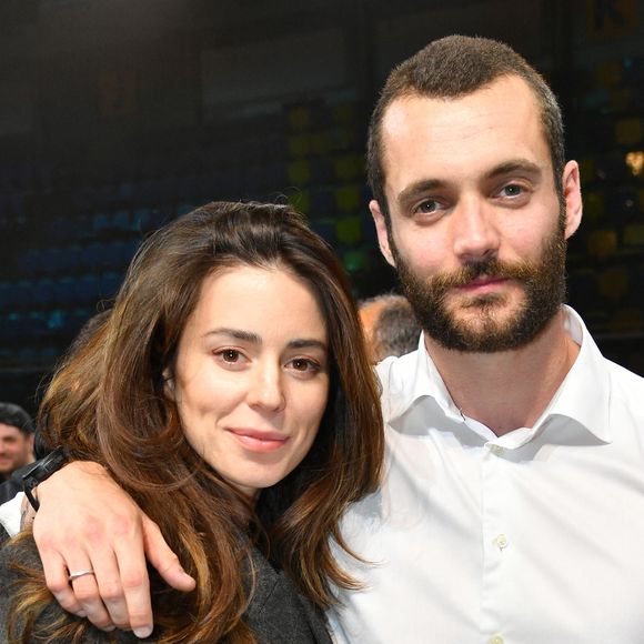 Louis Sarkozy et Natali Husic ont fait une rare apparition dans un lieu improbable.

Exclusif - Louis Sarkozy et sa femme Natali Husic au championnat de kickboxing à Levallois.

Photo : Vereen / Bestimage