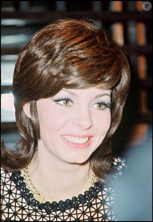 Ce personnage adulé a marqué sa carrière, entre gloire et enfermement artistique.

Michèle Mercier (photo d'archive) Photo par Bestimage