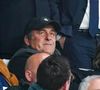 Désormais, la légende du football est installé dans le Sud de la France, du côté de Cassis

Michel Platini en tribunes lors du match d'Europa Ligue 2024 "Marseille - Benfica (1-0 / tab 4-2)" au stade Vélodrome, le 18 avril 2024. © Norbert Scanella/Panoramic/Bestimage