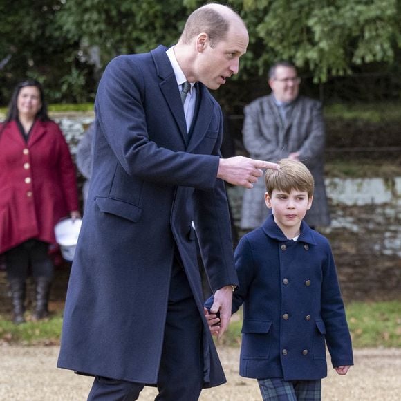Kate Middleton et le prince William partagent une photo et une vidéo inédites.

Les membres de la famille royale assistent au service du jour de Noël à l'église Sainte-Marie-Madeleine de Sandringham, Norfolk. Photo par Backgrid UK/ Bestimage